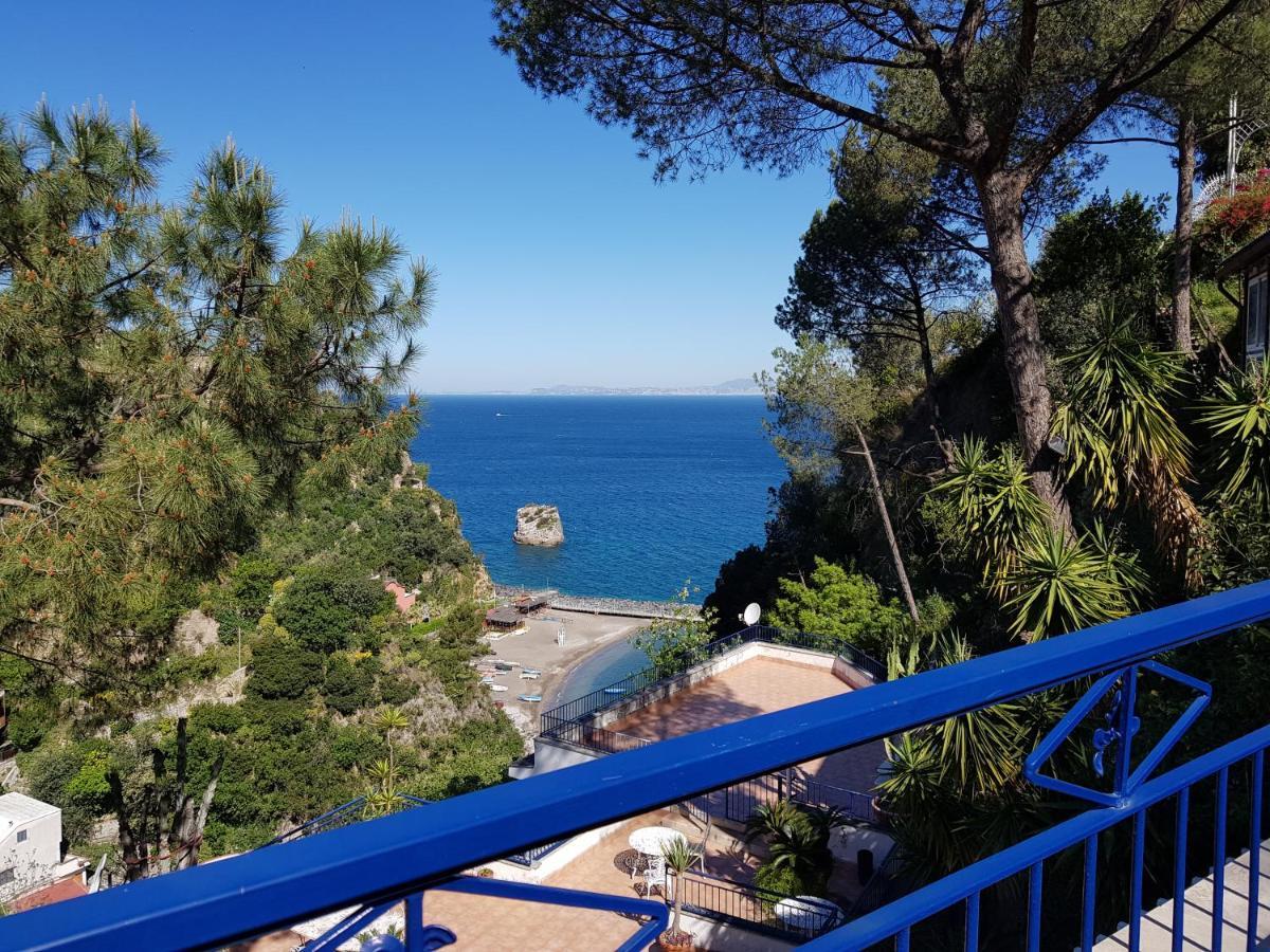 Hotel Oriente Vico Equense Buitenkant foto