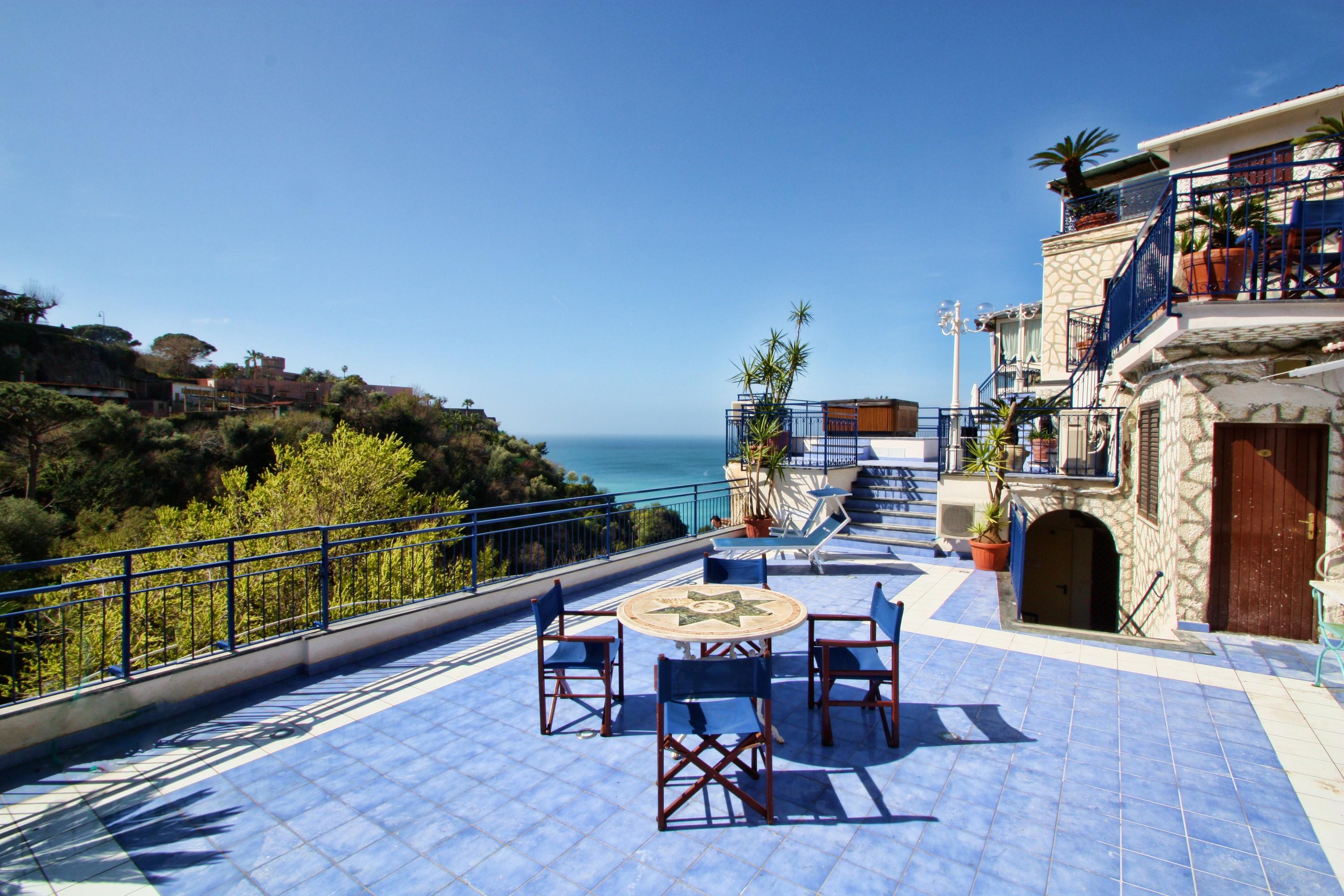 Hotel Oriente Vico Equense Buitenkant foto