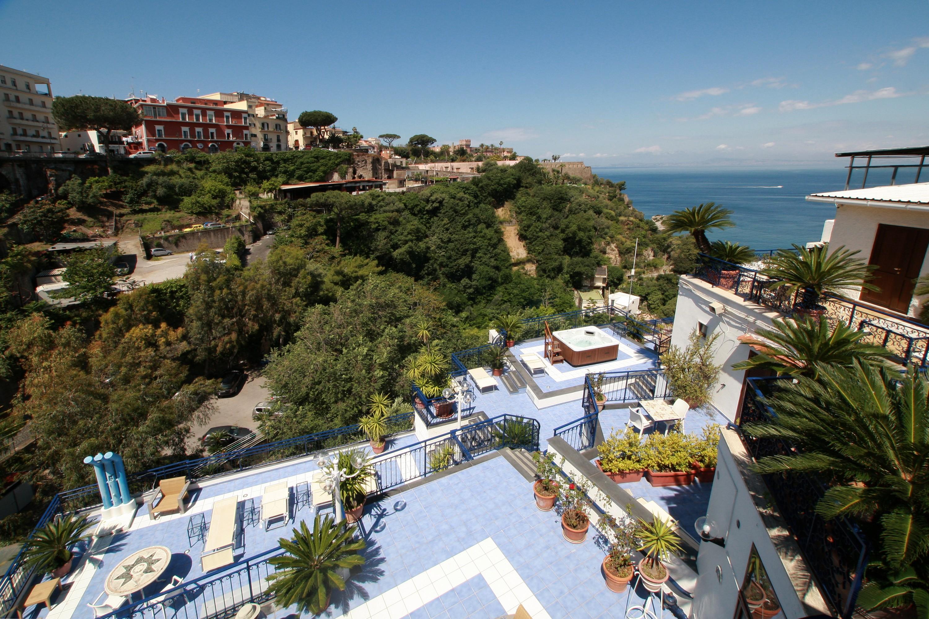 Hotel Oriente Vico Equense Buitenkant foto