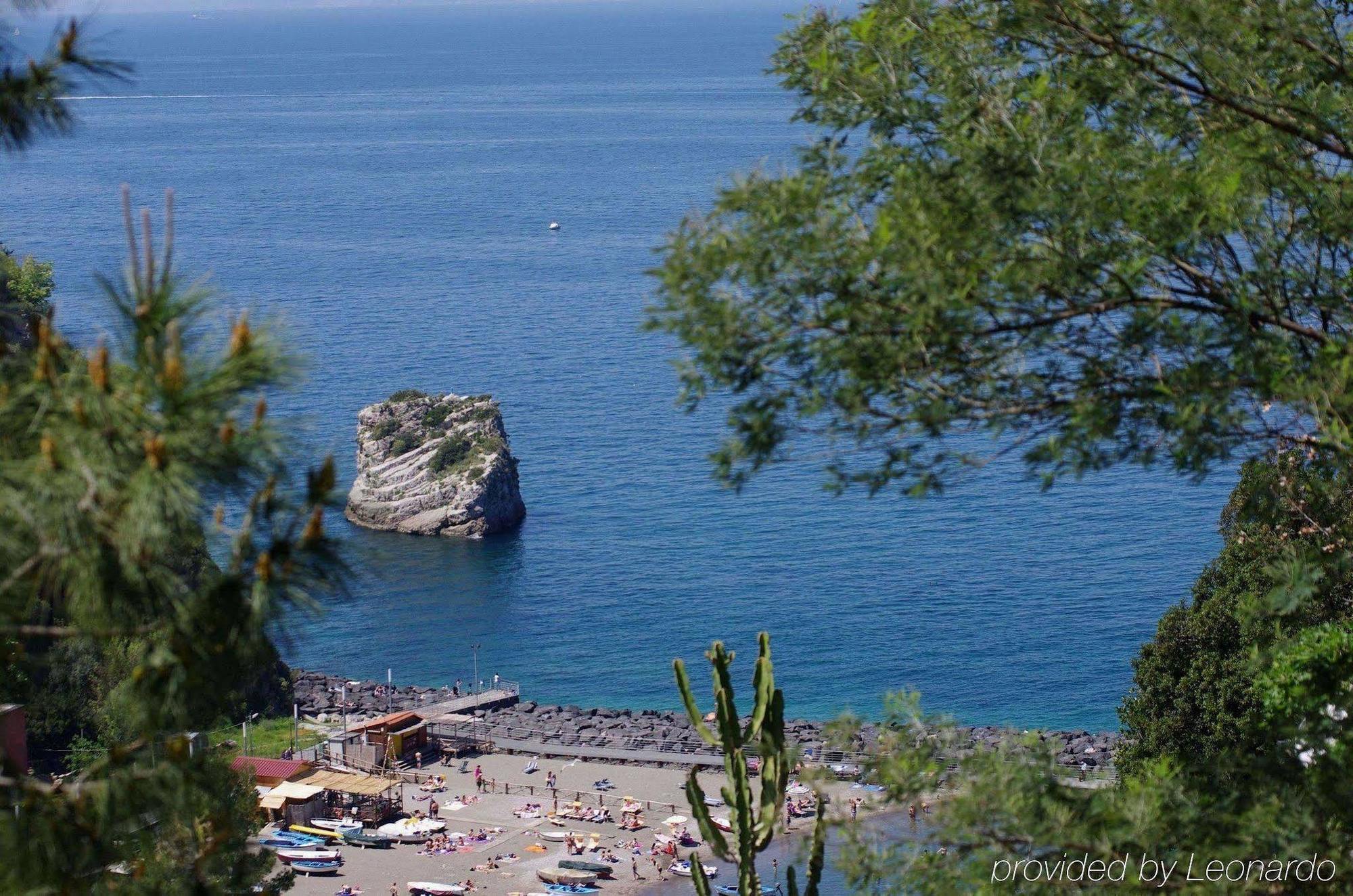 Hotel Oriente Vico Equense Buitenkant foto